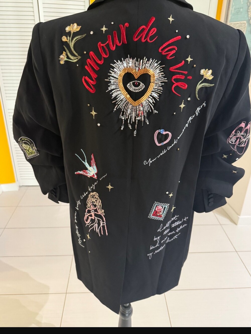 cinq a sept Black Embroidered Novelty Blazer - Picture 2 of 7